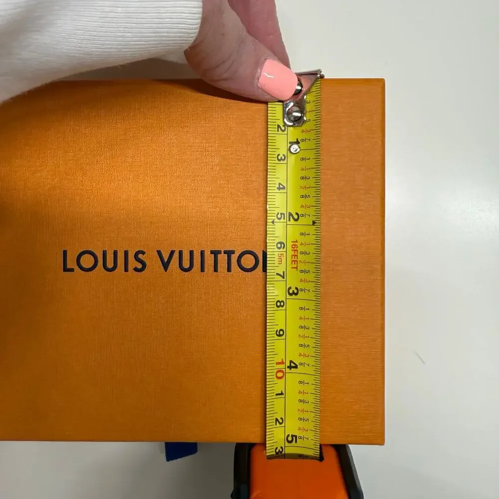 Louis Vuitton preowned excellent